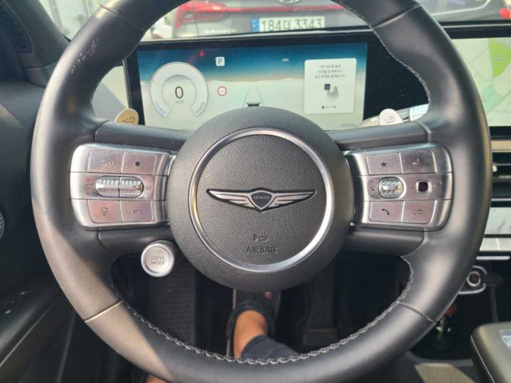 Genesis GV60 - Vista 11