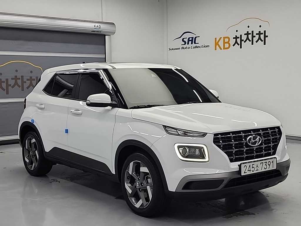 HYUNDAI Venue - Vista 4