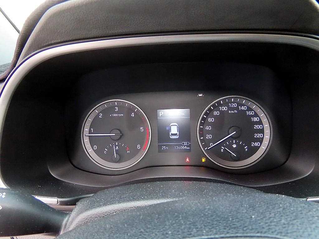 HYUNDAI Tucson - Vista 9