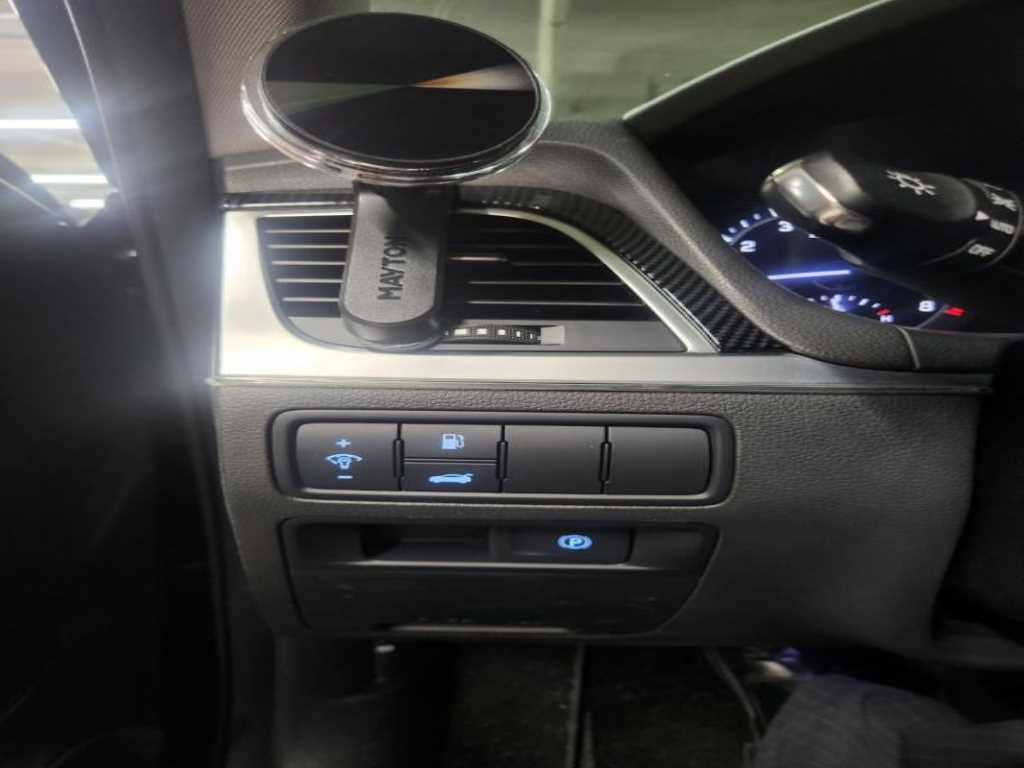 Genesis G80 - Vista 9