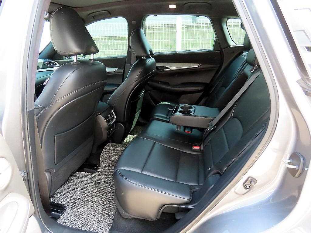 Infiniti QX - Vista 6