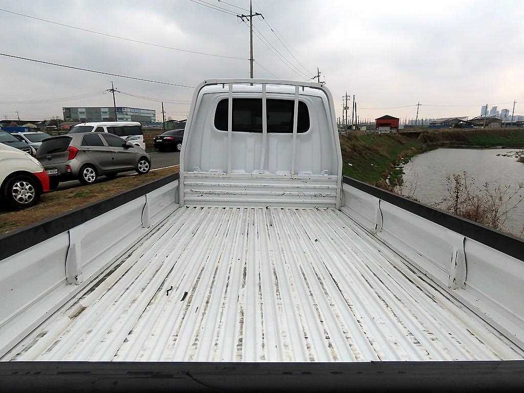 Small Truck Cargo (small) - Vista 4