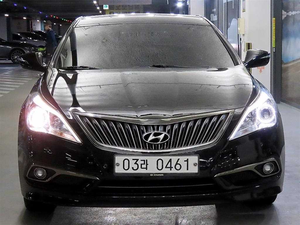 HYUNDAI Grandeur - Vista 2