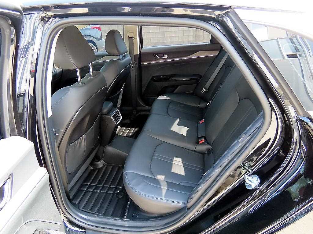 KIA K5 - Vista 6