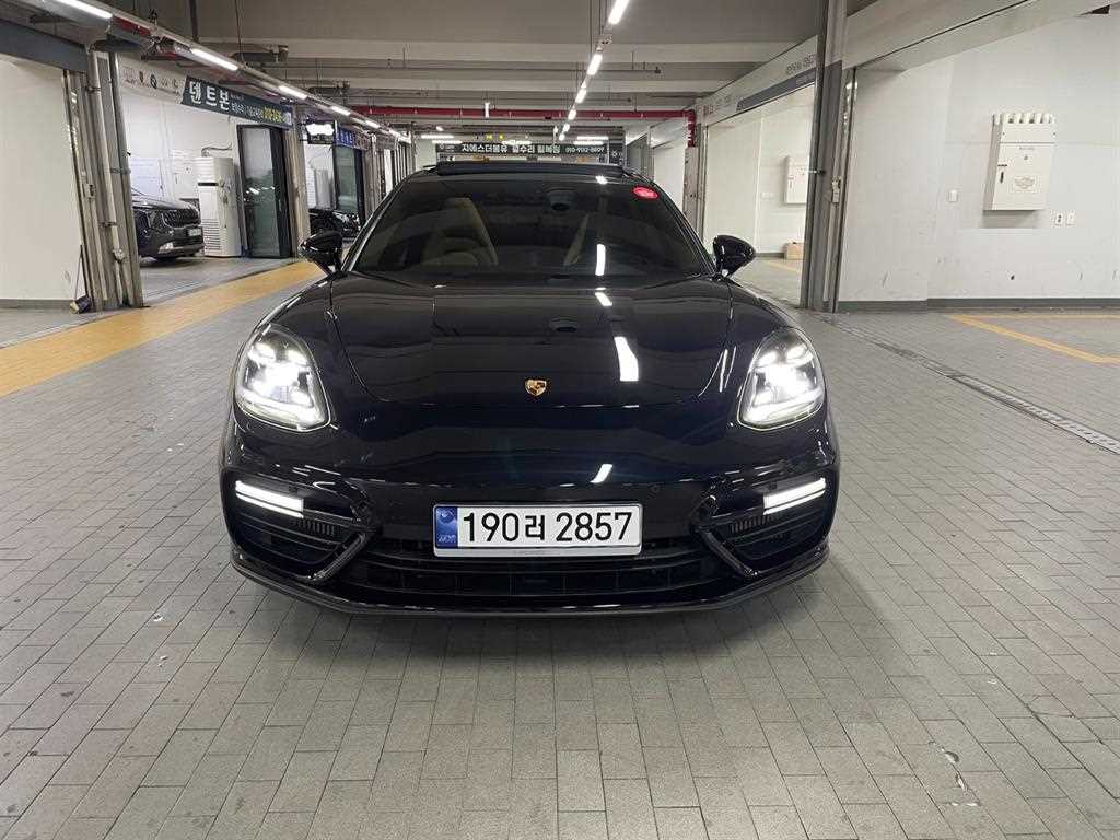 Porsche Panamera 2020 Negro - Importación desde Corea - HF Imports Iquique - Foto 1