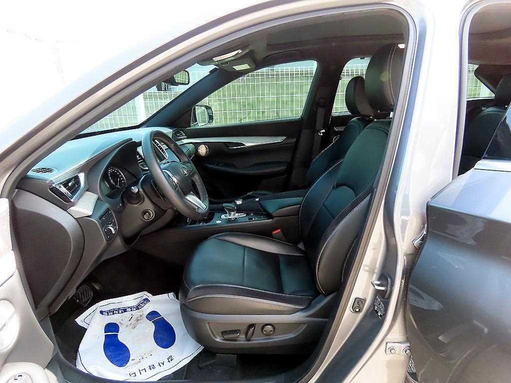 Infiniti QX - Vista 5