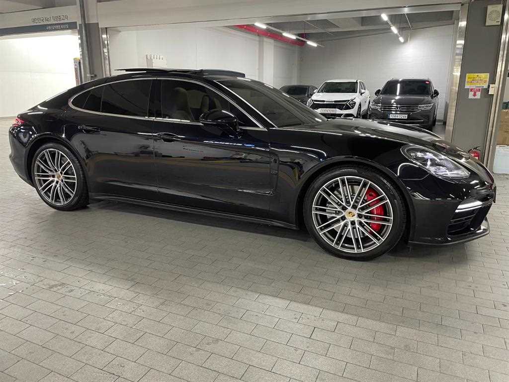 Porsche Panamera - Vista 2