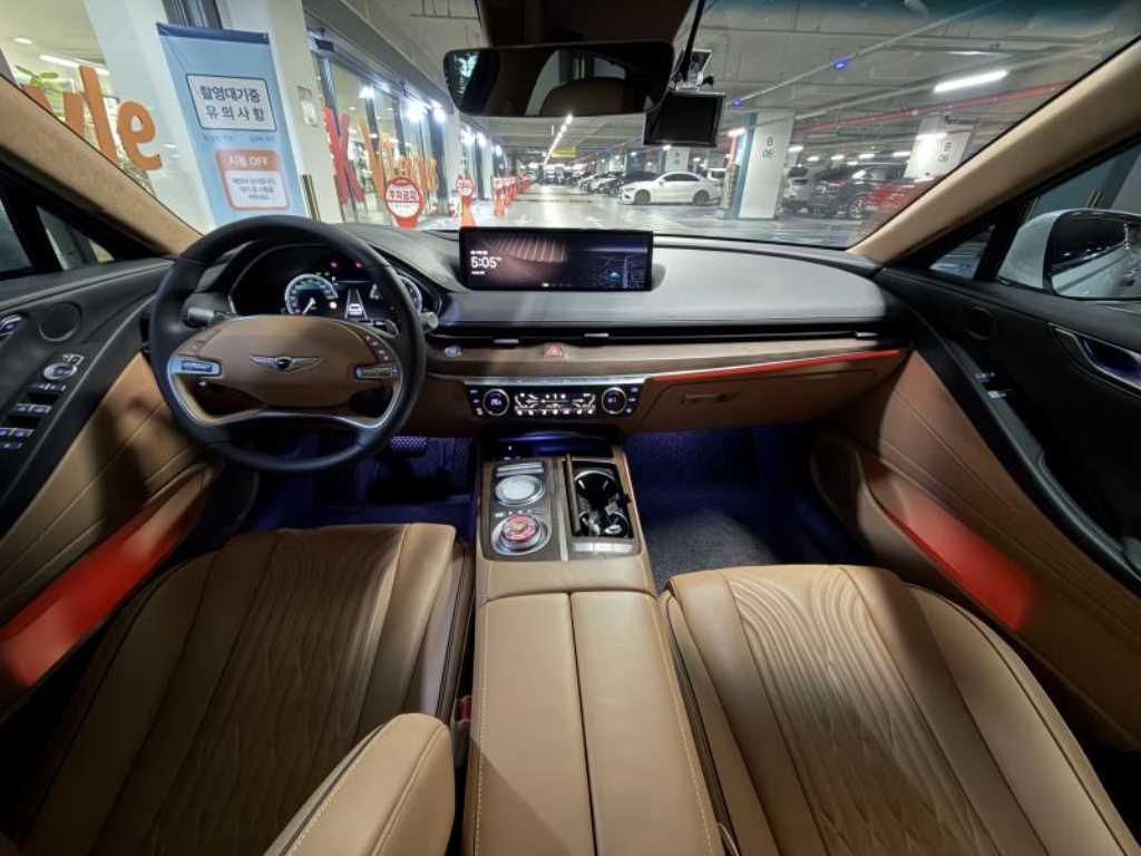 Genesis G80 - Vista 6