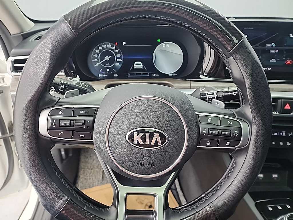 KIA K5 - Vista 9