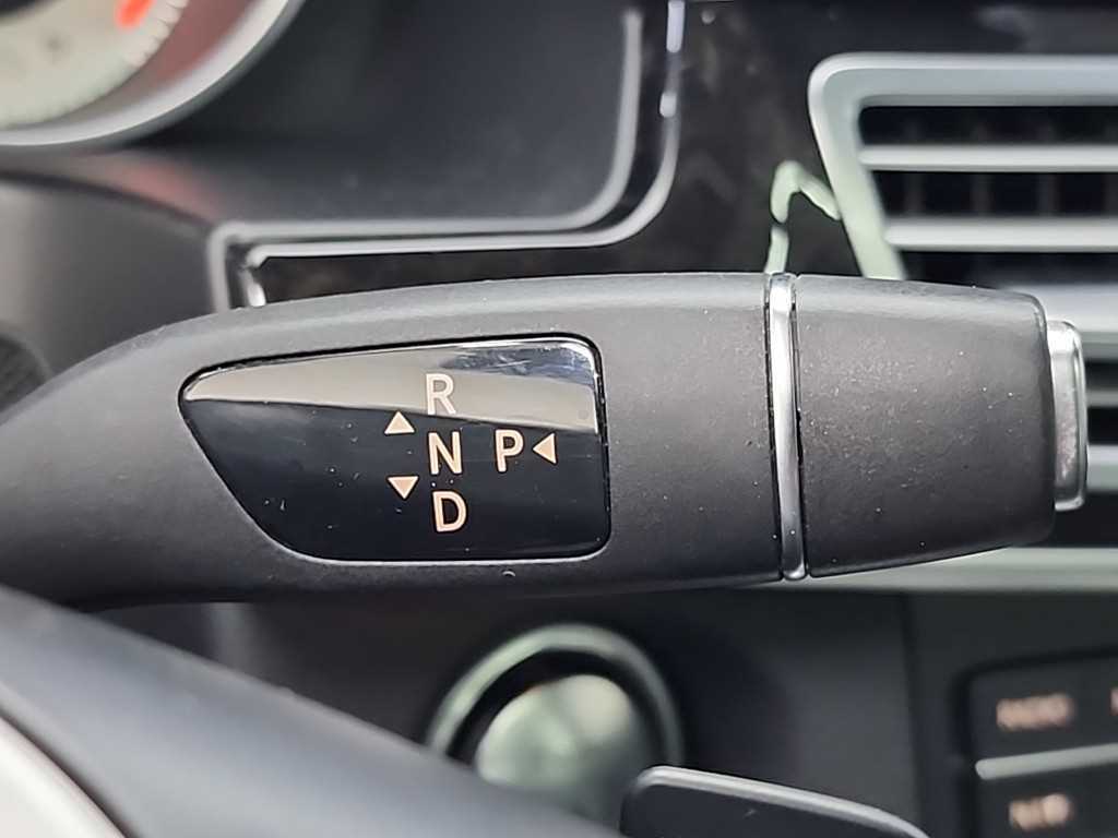 Mercedes Benz E class - Vista 8