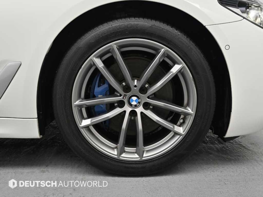 BMW 5 Series - Vista 5