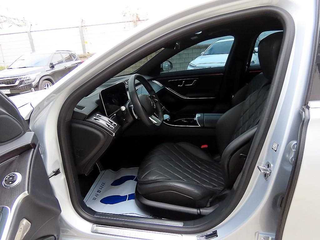 Mercedes Benz S Class - Vista 5