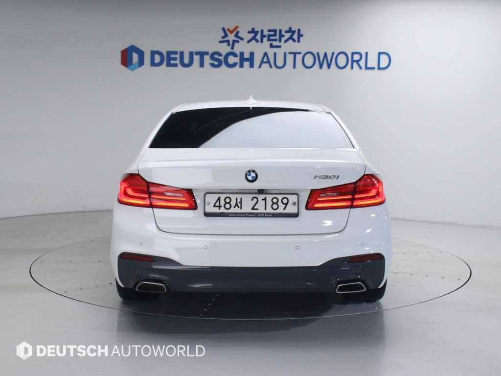 BMW 5 Series - Vista 4