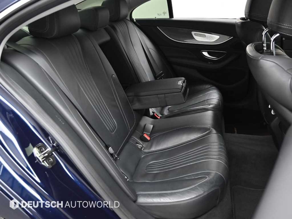 Mercedes Benz CLS Class - Vista 12