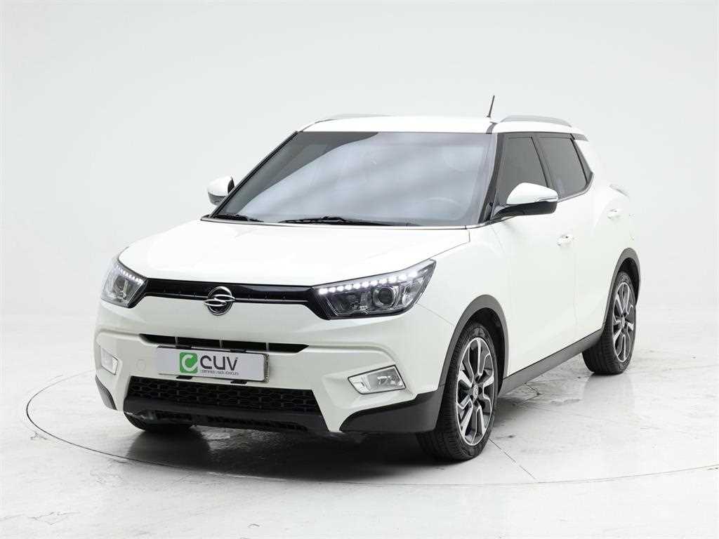 Ssangyong Tivoli 2016 Blanco - Importación desde Corea - HF Imports Iquique - Foto 1