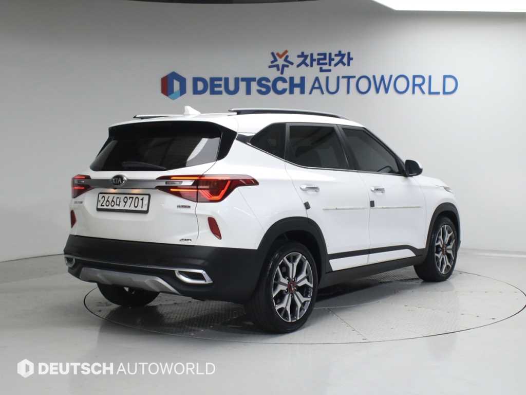 KIA Seltos - Vista 2