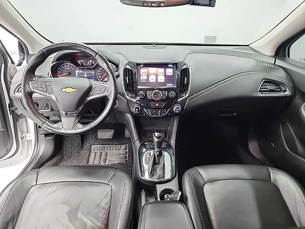 Chevrolet Cruise - Vista 7