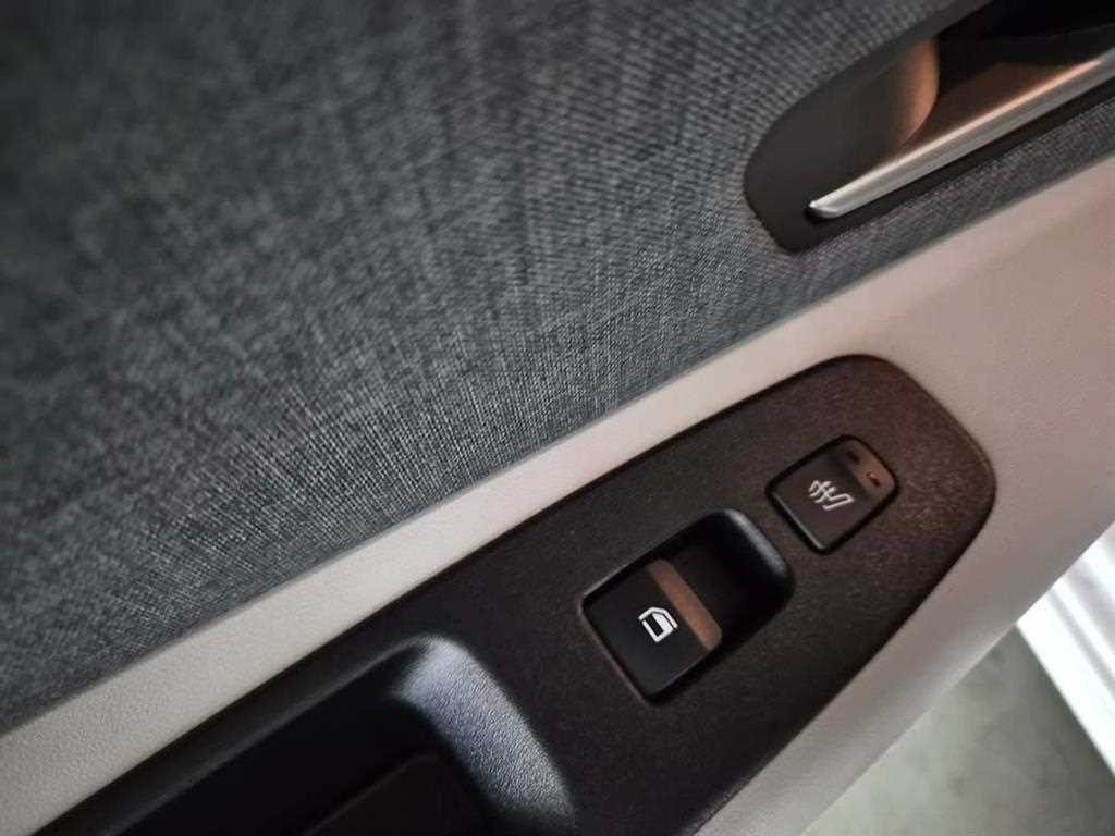 HYUNDAI Avante 2021 Blanco - Importación desde Corea - HF Imports Iquique - Foto 17