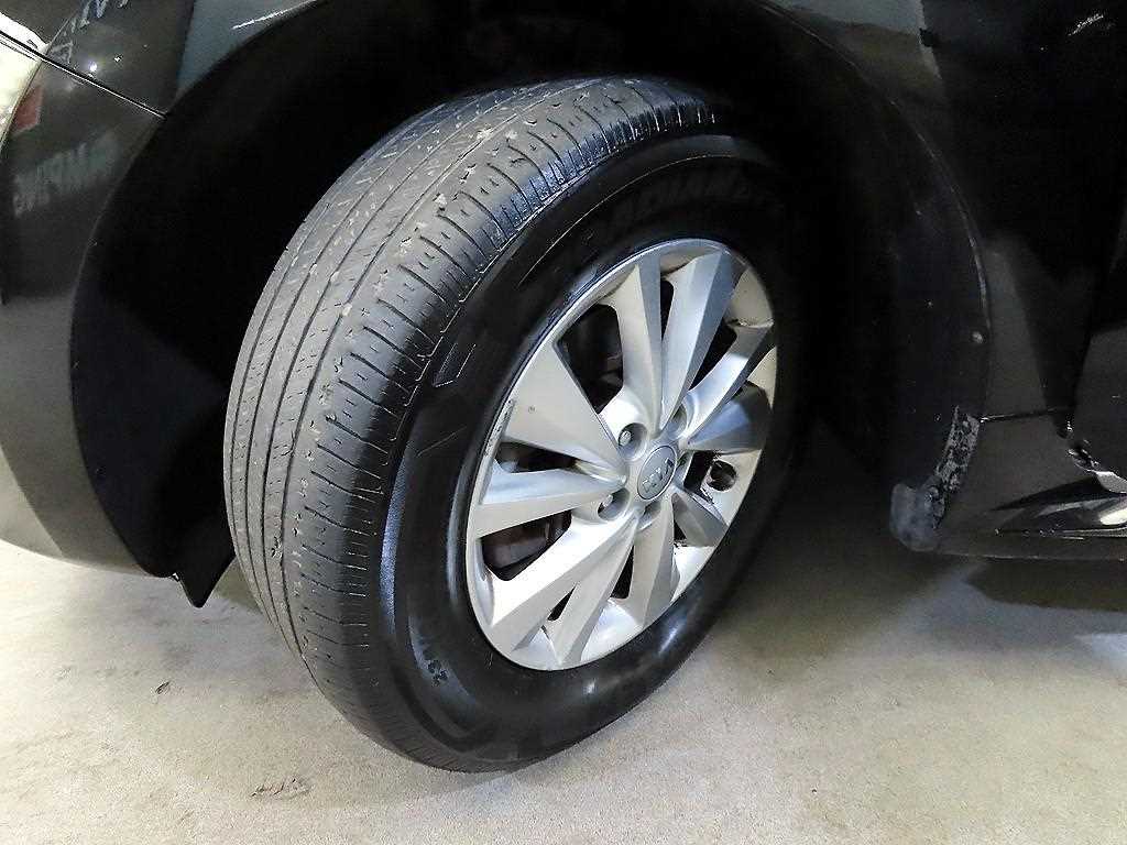 KIA Carnival 2015 Negro - Importación desde Corea - HF Imports Iquique - Foto 20