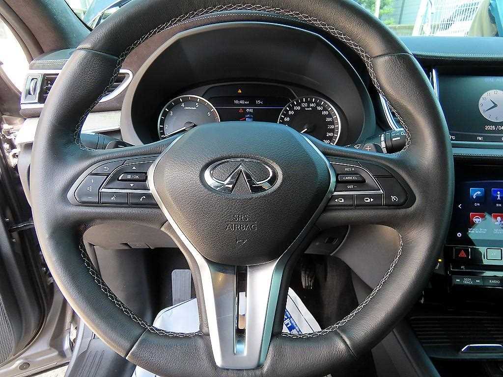 Infiniti QX - Vista 8