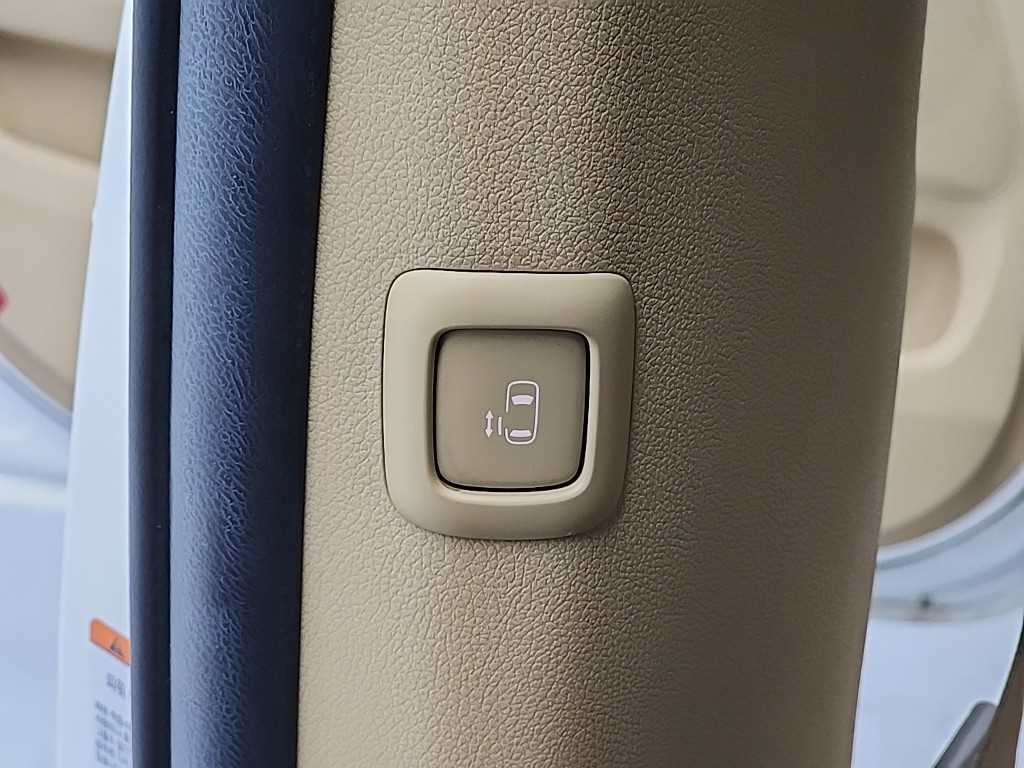 KIA Carnival 2020 the color of pearl - Importación desde Corea - HF Imports Iquique - Foto 14