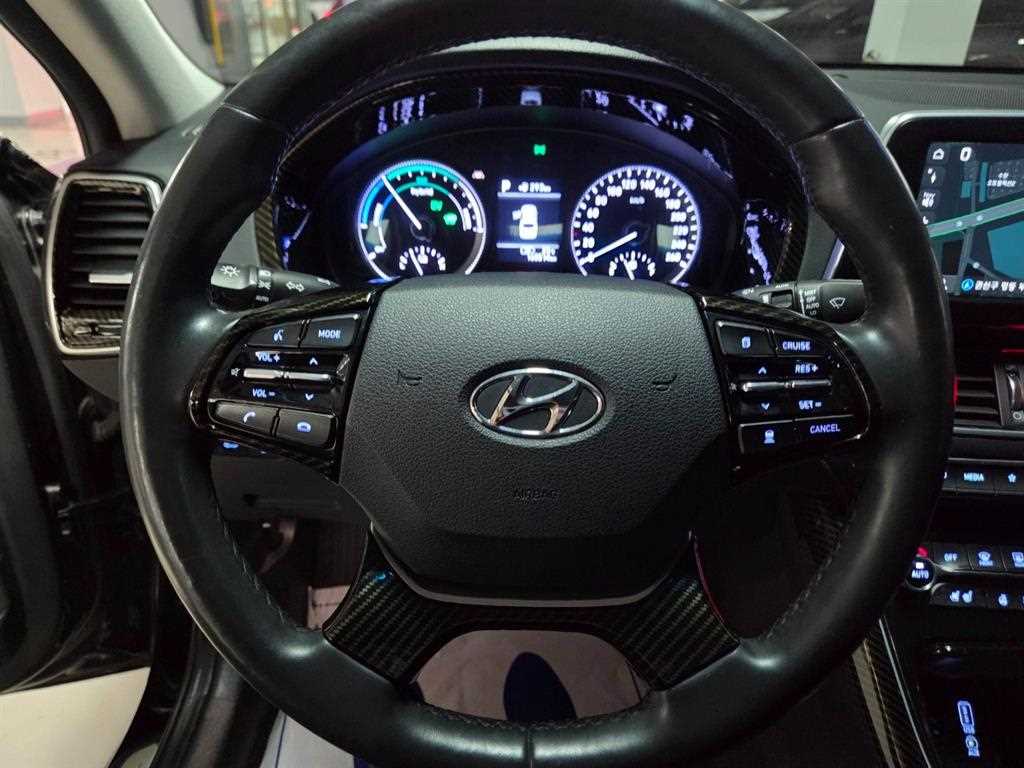 HYUNDAI Grandeur - Vista 7