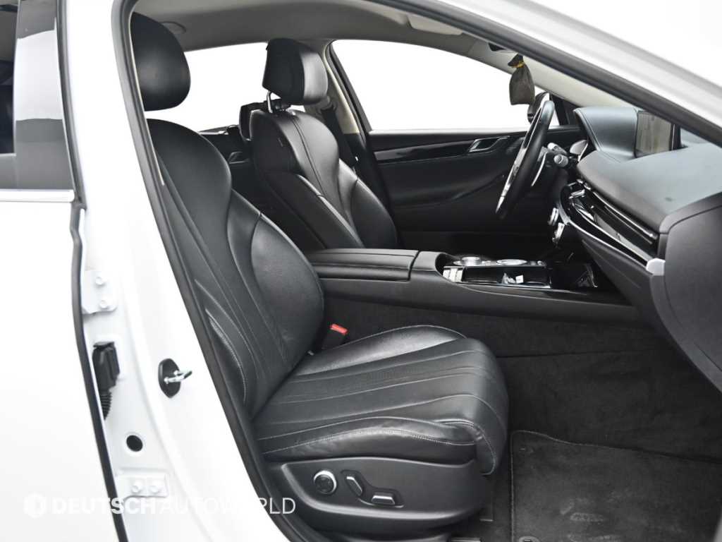 Genesis G80 - Vista 10