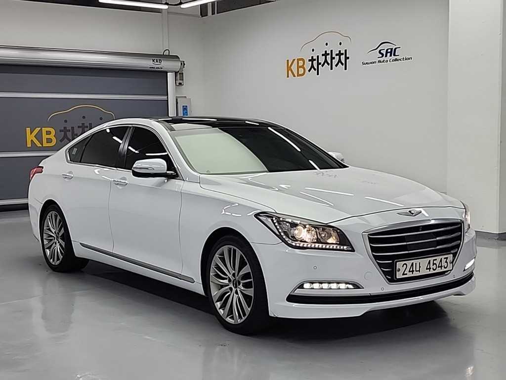 HYUNDAI Genesis - Vista 4