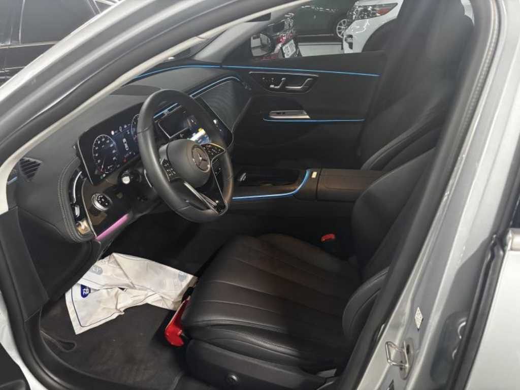 Mercedes Benz E class - Vista 7