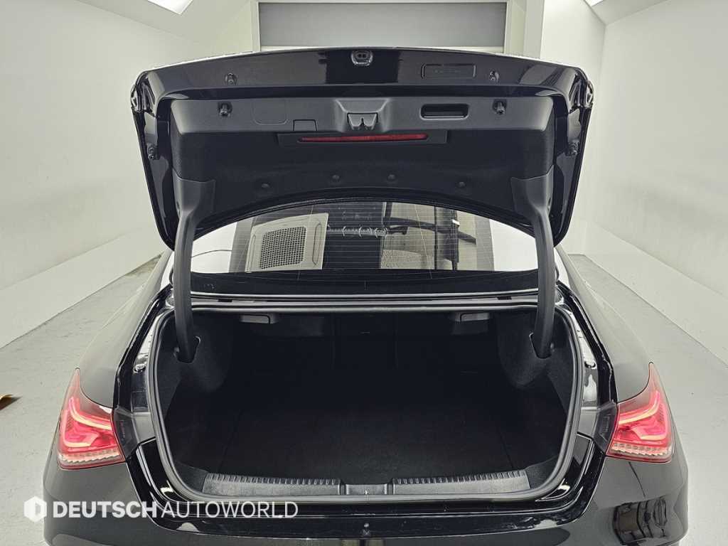 Mercedes Benz CLA Class 2021 Negro - Importación desde Corea - HF Imports Iquique - Foto 19