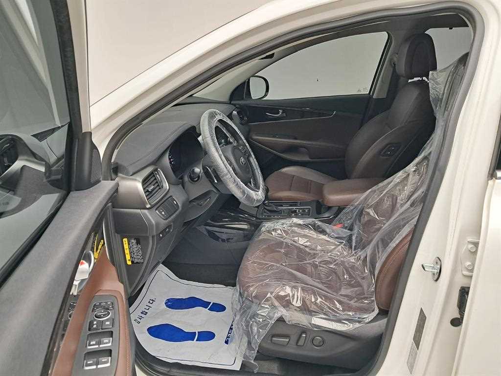 KIA Sorento - Vista 11