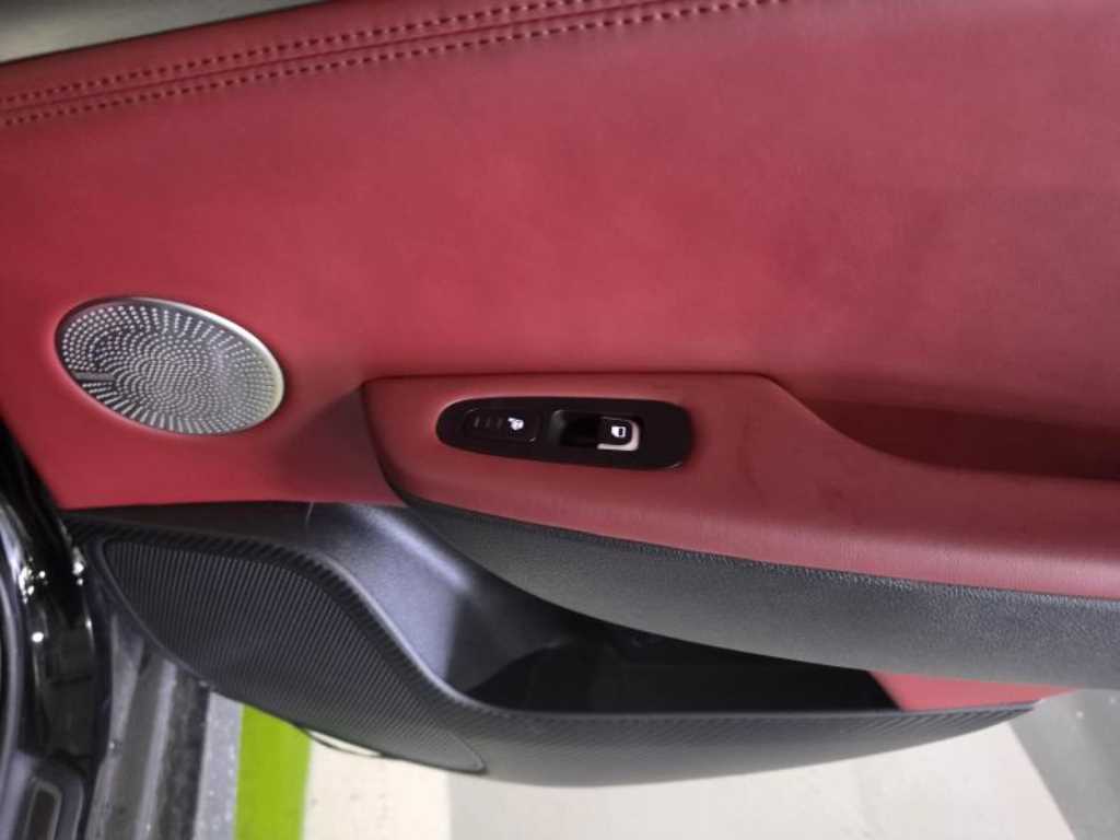 KIA Stinger - Vista 5