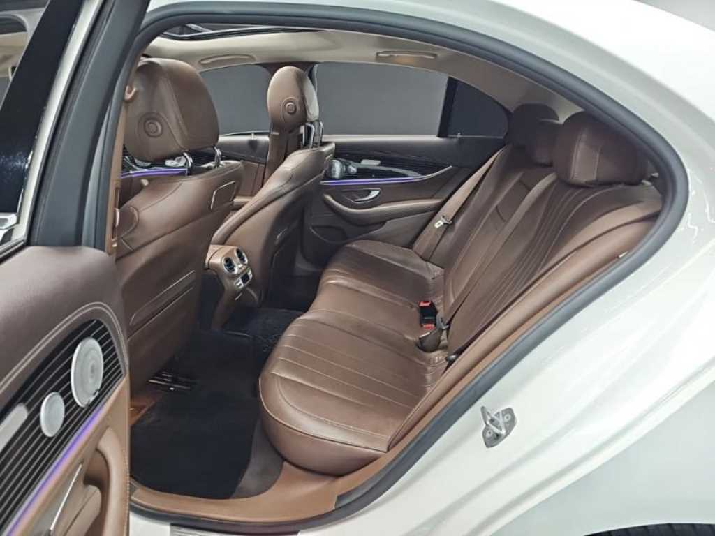 Mercedes Benz E class 2018 Blanco - Importación desde Corea - HF Imports Iquique - Foto 19