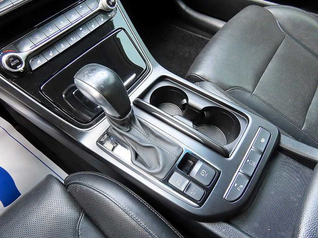 HYUNDAI Grandeur - Vista 10