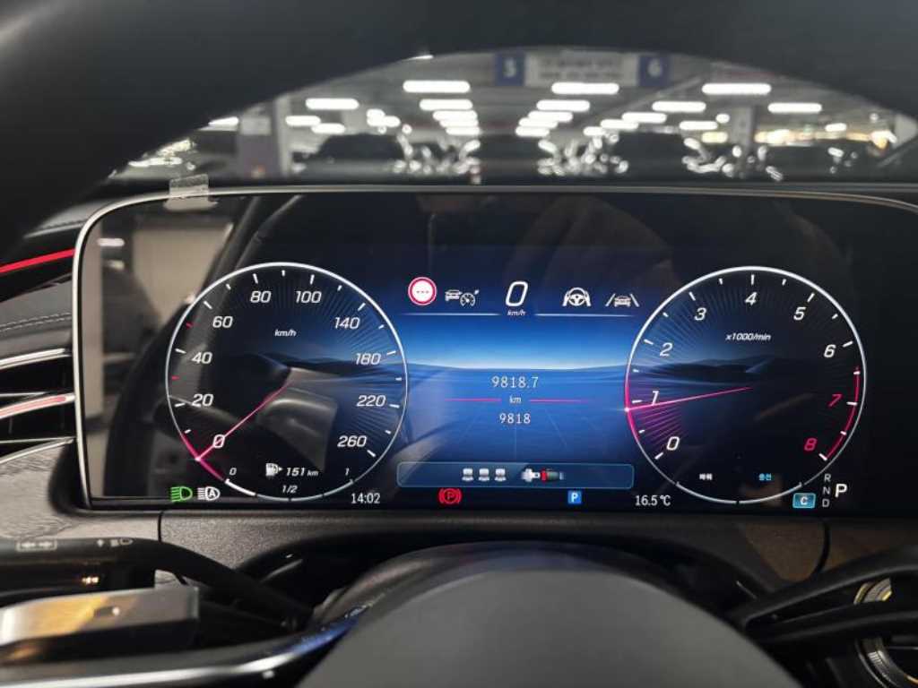 Mercedes Benz E class - Vista 9