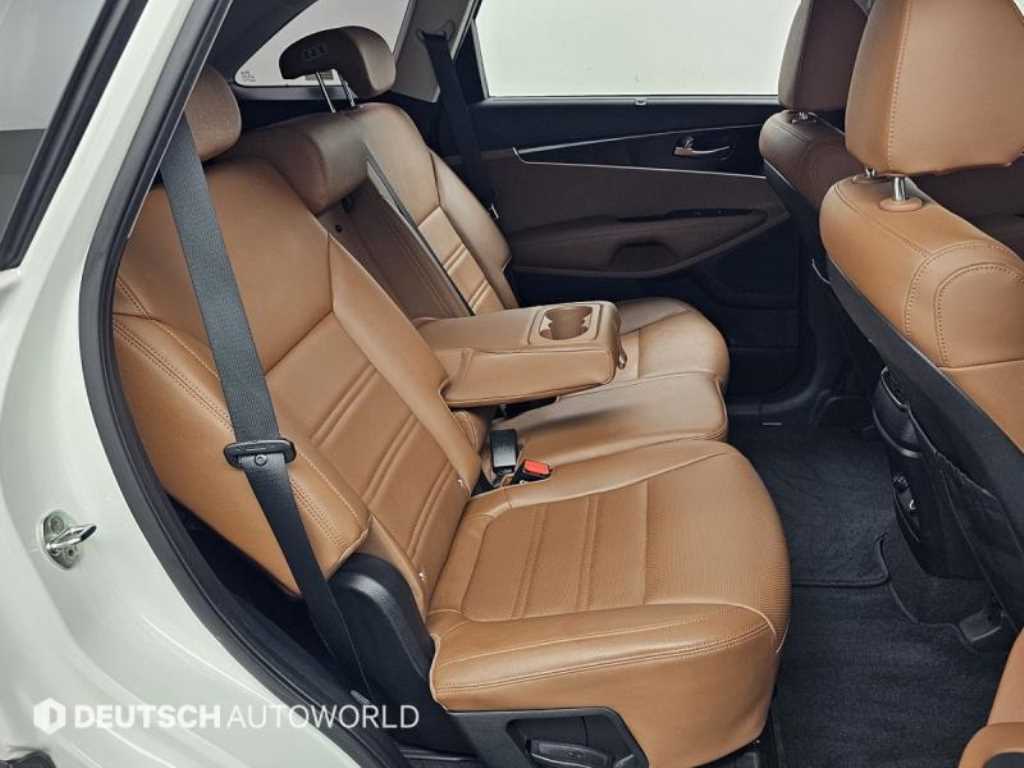 KIA Sorento - Vista 12