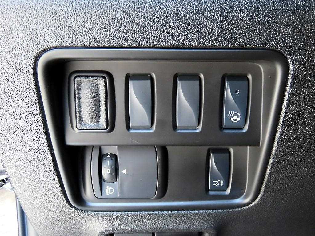 SAMSUNG QM6 - Vista 12