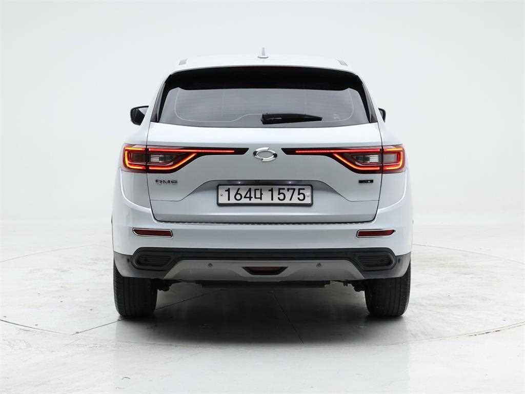 SAMSUNG QM6 - Vista 5