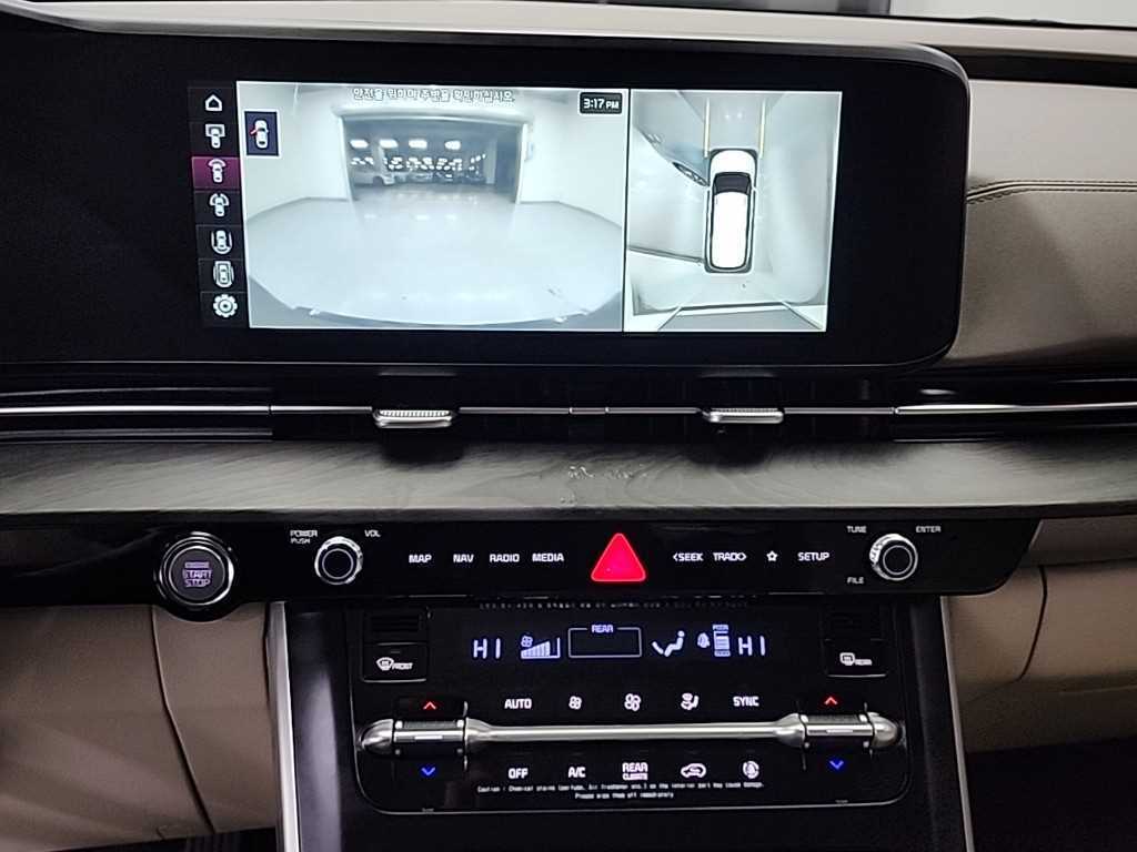 KIA Carnival - Vista 10