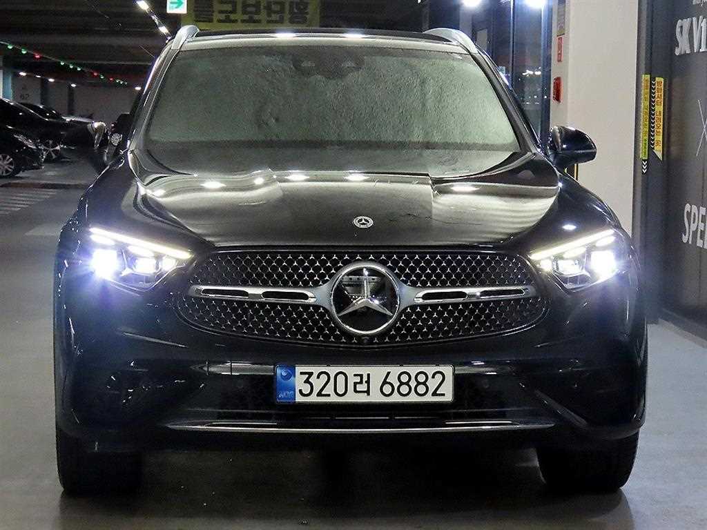 Mercedes Benz GLC Class - Vista 2