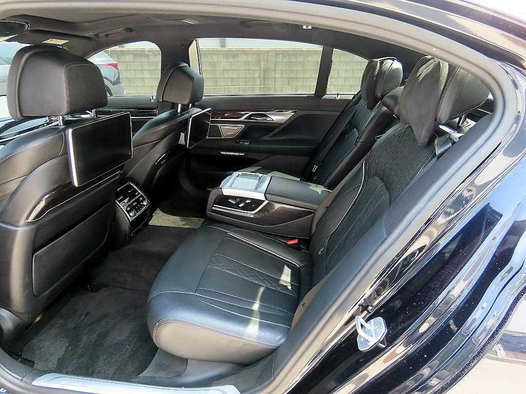 BMW 7 Series - Vista 6