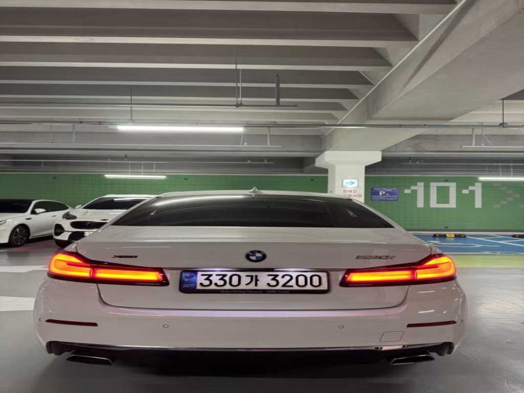 BMW 5 Series - Vista 3