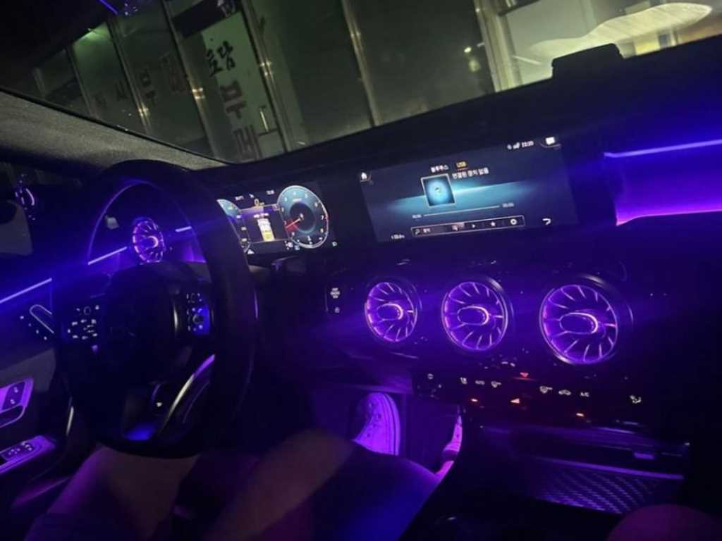 Mercedes Benz CLA Class - Vista 8