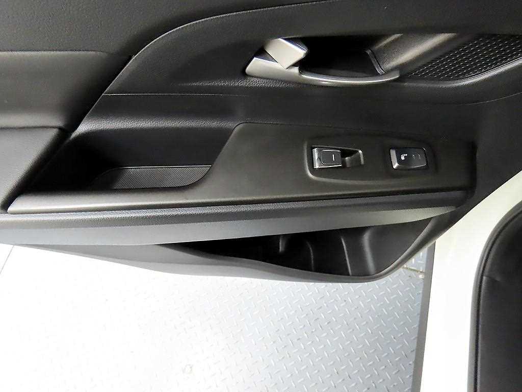 Ssangyong Korando - Vista 12