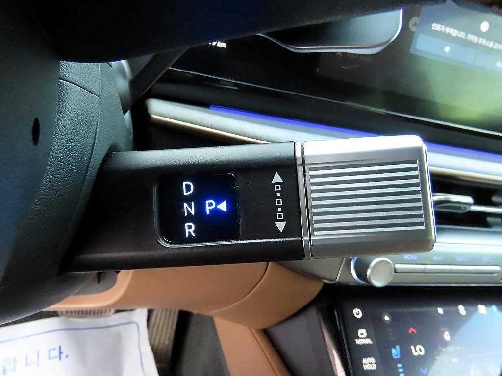HYUNDAI Grandeur - Vista 11