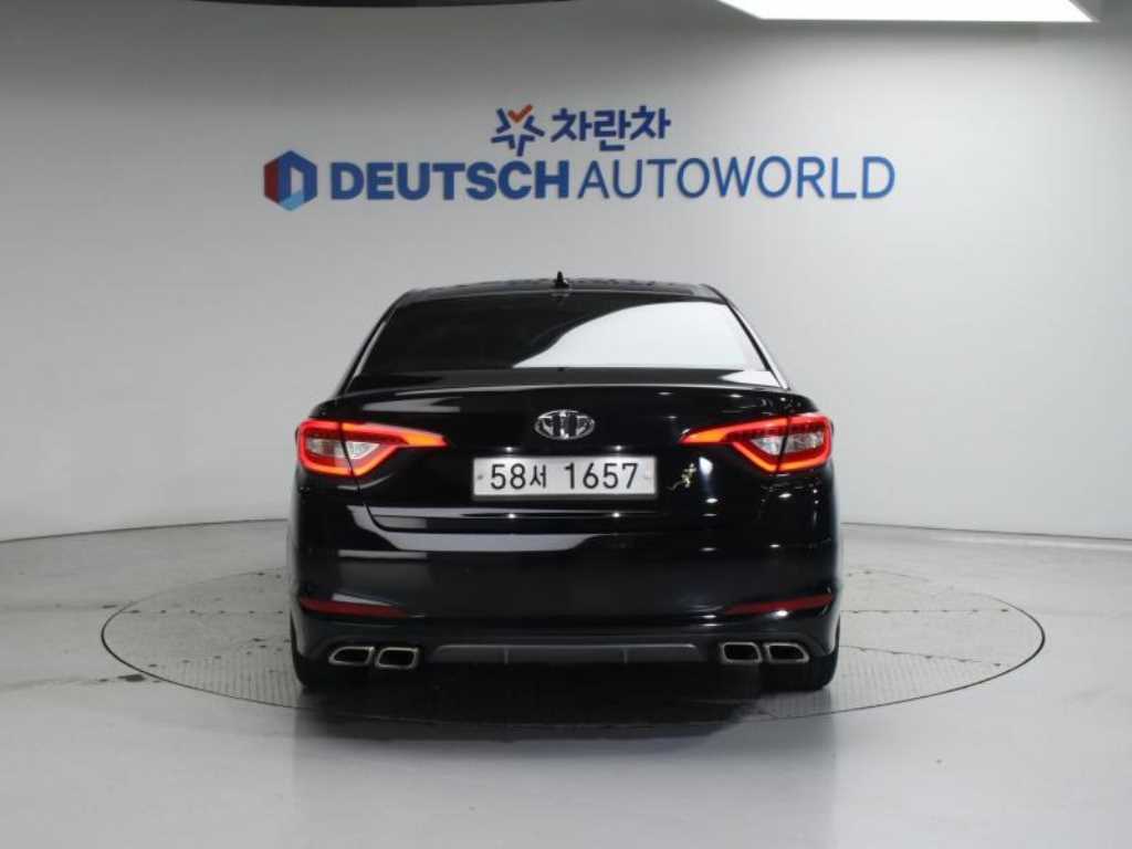 HYUNDAI Sonata - Vista 4