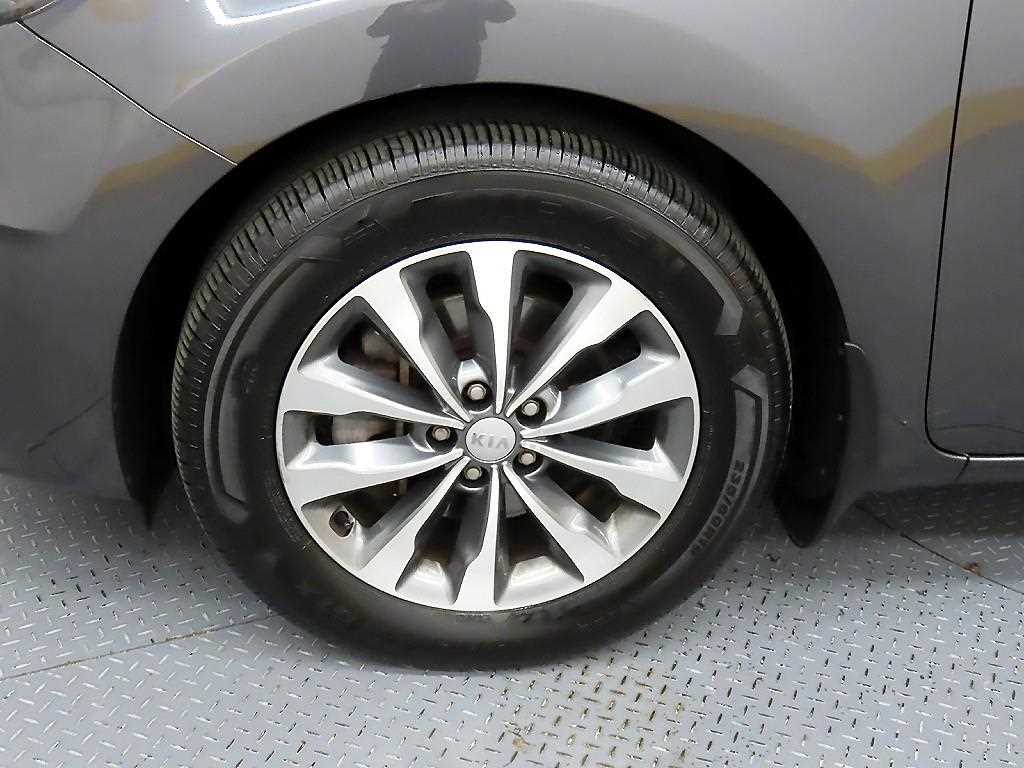 KIA Carnival 2016 Gris - Importación desde Corea - HF Imports Iquique - Foto 20