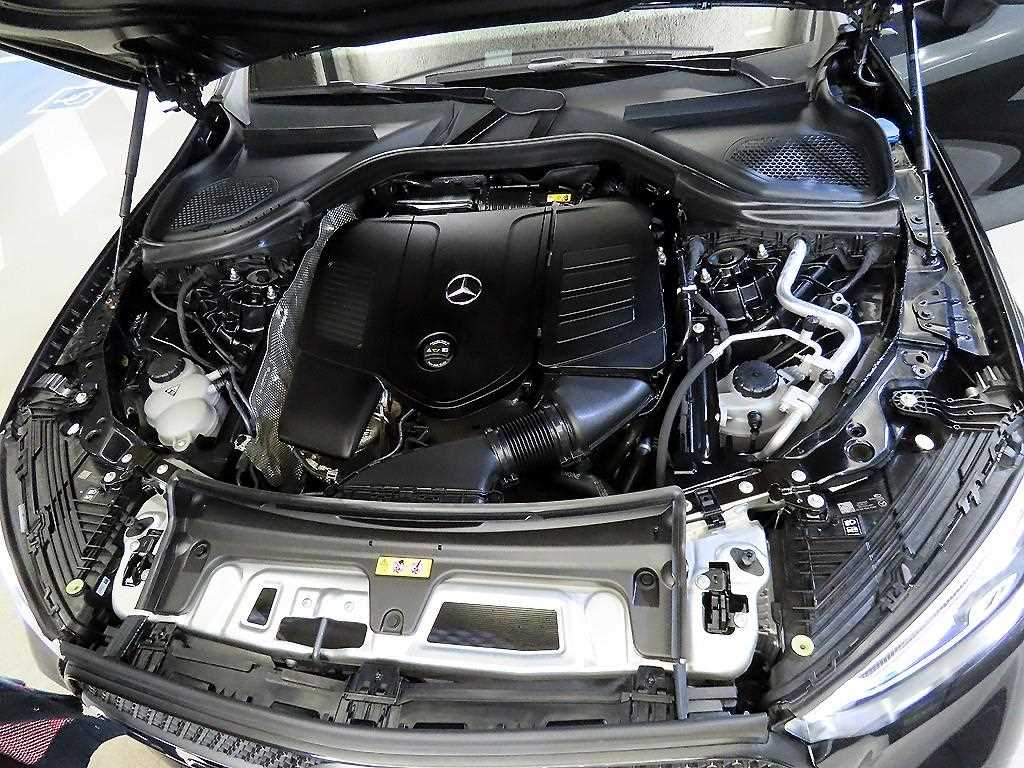 Mercedes Benz GLC Class 2023 Negro - Importación desde Corea - HF Imports Iquique - Foto 19