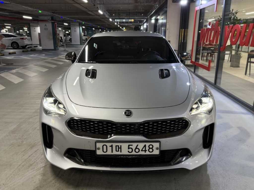 KIA Stinger - Vista 2
