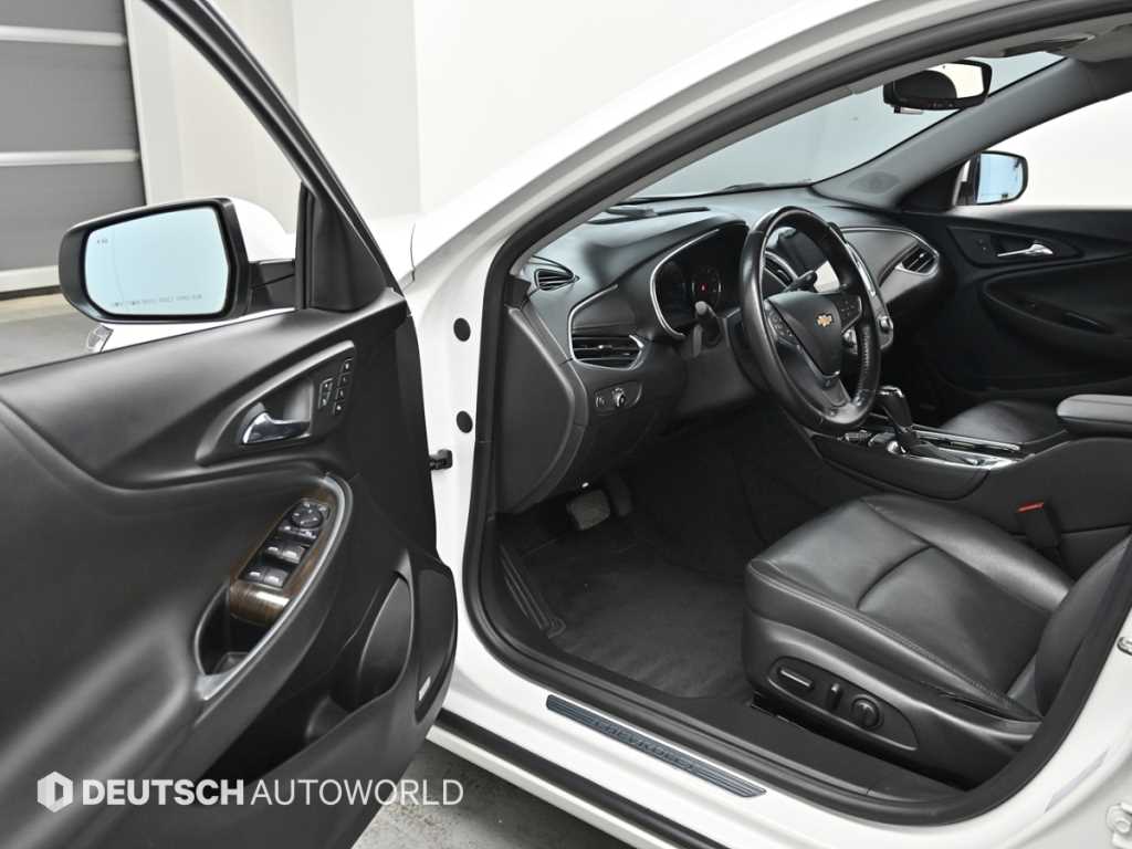 Chevrolet Malibu - Vista 11